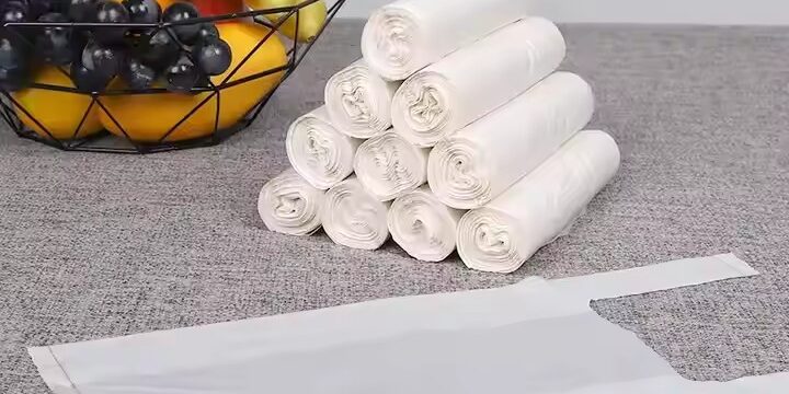 Eco-Friendly 100% Bio Plastic Shopping Bags Supplier (2) Custom printed biodegradable bio plastic shopping bags for grocery and retail use