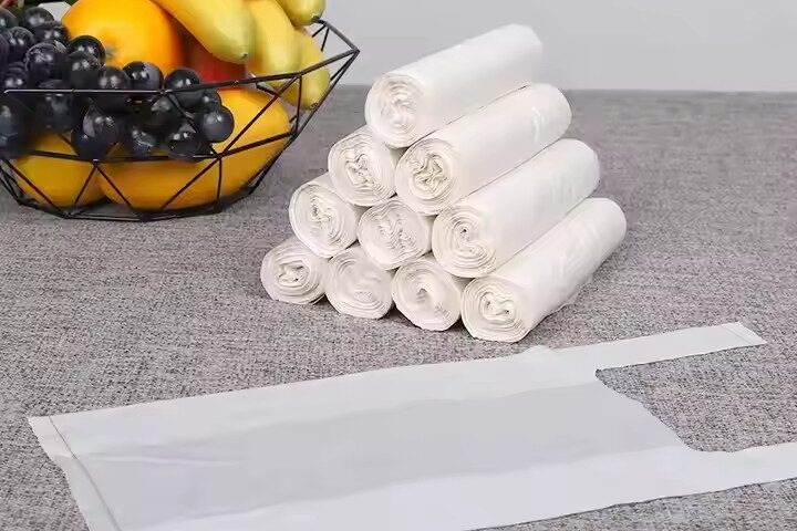 Eco-Friendly 100% Bio Plastic Shopping Bags Supplier (2) Custom printed biodegradable bio plastic shopping bags for grocery and retail use