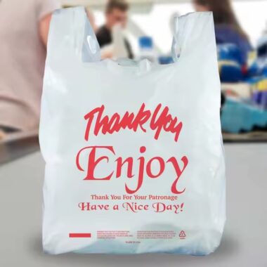 Custom biodegradable plastic shopping bags made from 100% compostable material