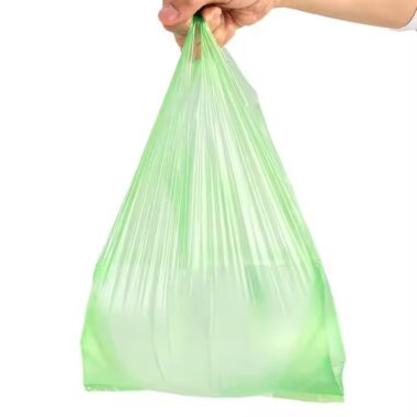 Biodegradable t-shirt bag for grocery use